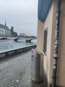 Zuerich Schweiz Schmierereien Graffitis Sprayereien Littering A24